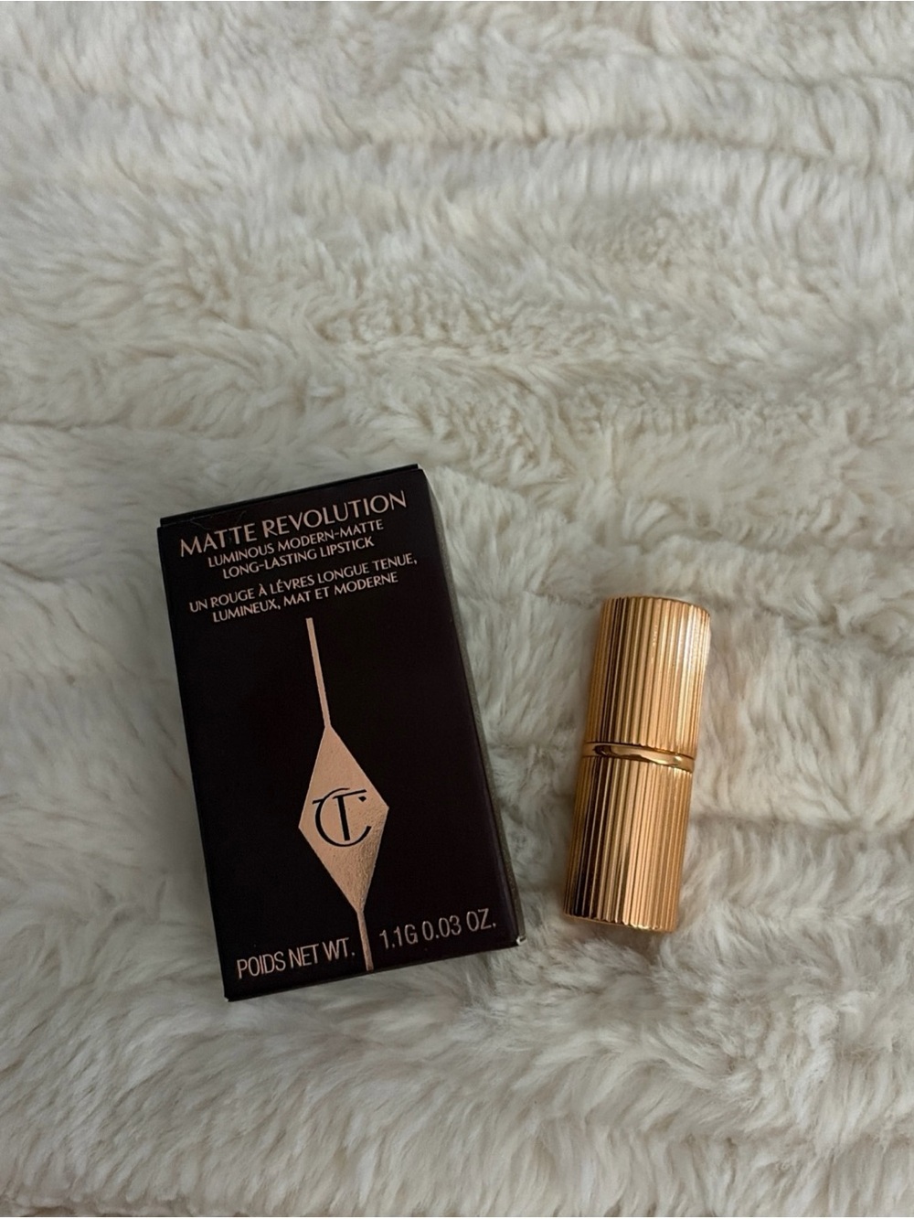 Charlotte Tilbury Matte Revolution Lipstick Mini WALK OF NO SHAME - 1.1g New